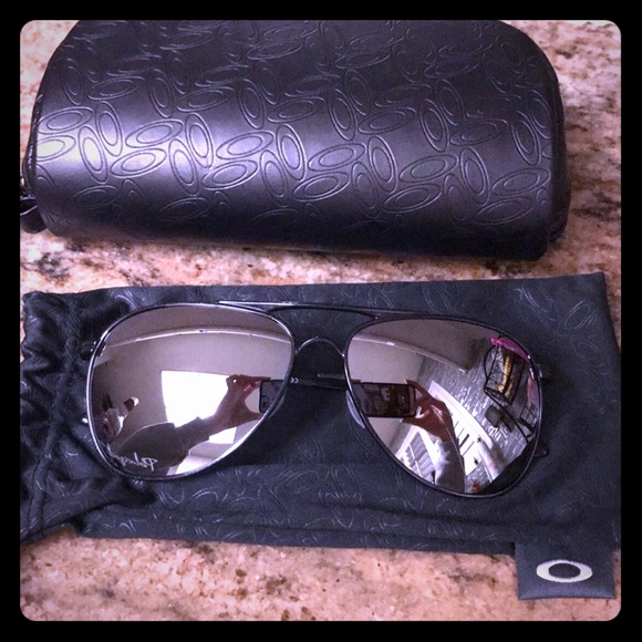 Oakley Accessories - AUTHENTIC OAKLEY DAISY CHAIN POLARIZED NWOT